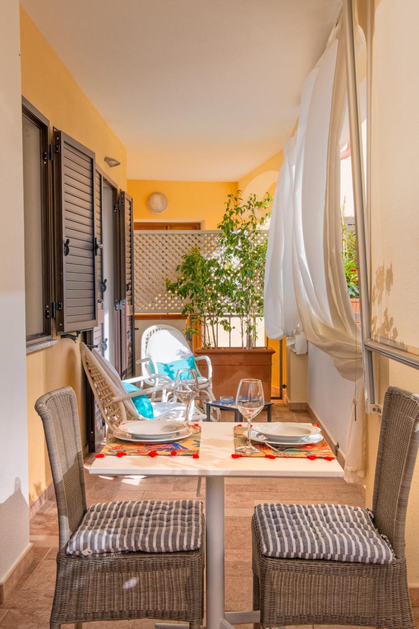 Orosei Home Holidays - I Fiori 외부 사진